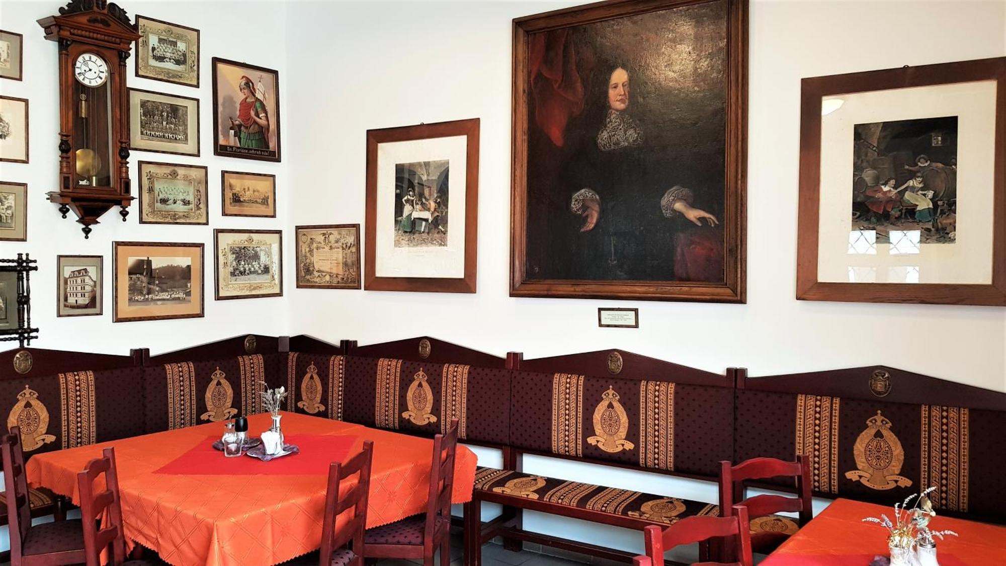 Hotel St Florian Loket Extérieur photo